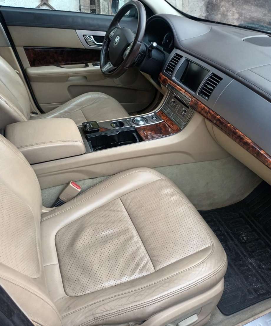 Jaguar XF 2008-2015 (X250) (X250), Motorkode: , Girkassekode: