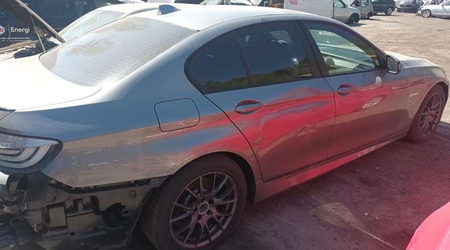 BMW 5-Serie 2010-2017 (F10/F11) (F10/F11), Motorkode: N47D20C, Girkassekode:
