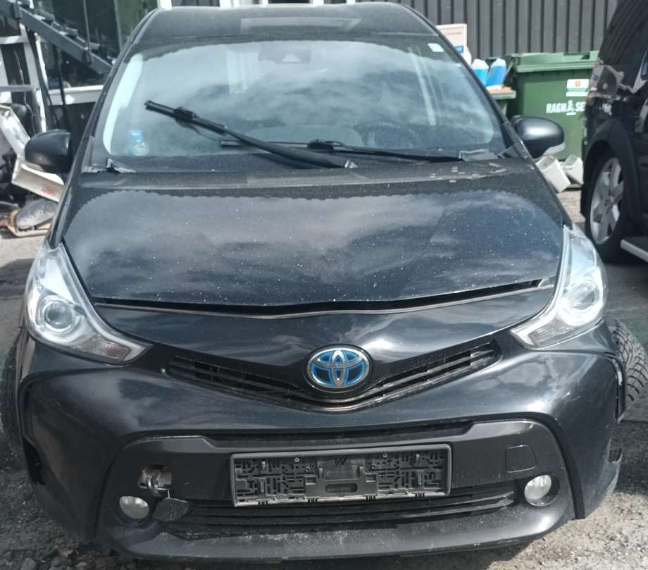 Toyota Prius +7, 2012-2020 (stasjonsvogn, Type III) (stasjonsvogn) delebil , Motorkode: 2ZR-FXE|5JM
