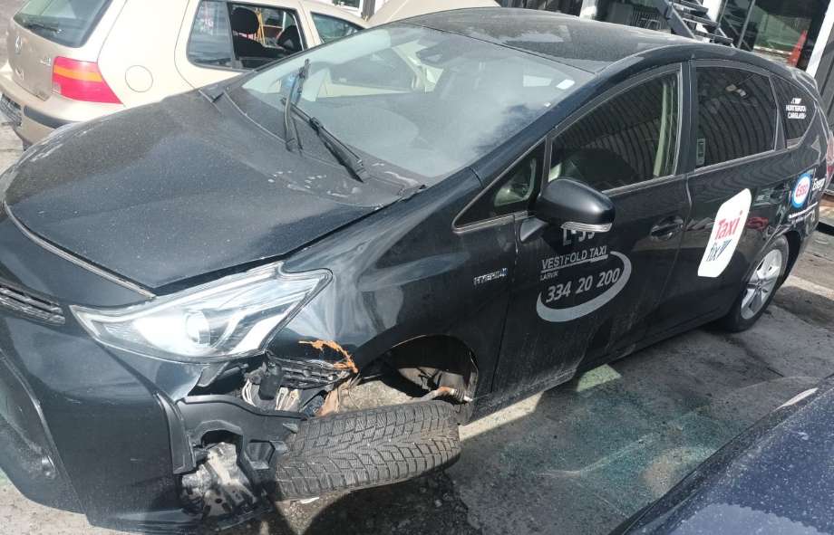 Toyota Prius +7 2012-2020 (Type III) (stasjonsvogn) delebil , Motorkode: 2ZR-FXE|5JM, Girkassekode: