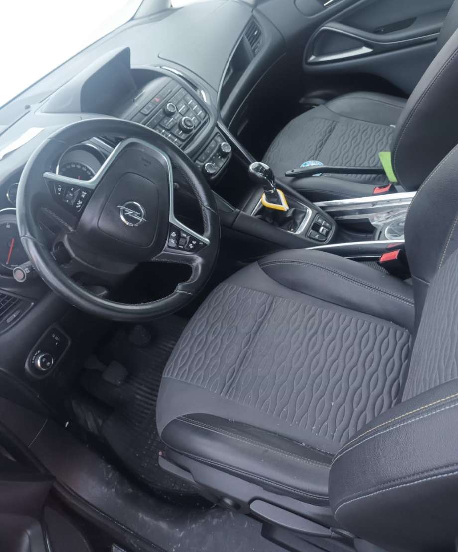 Opel Zafira Tourer 2012-2018 delebil , Motorkode: A20DT, Girkassekode: