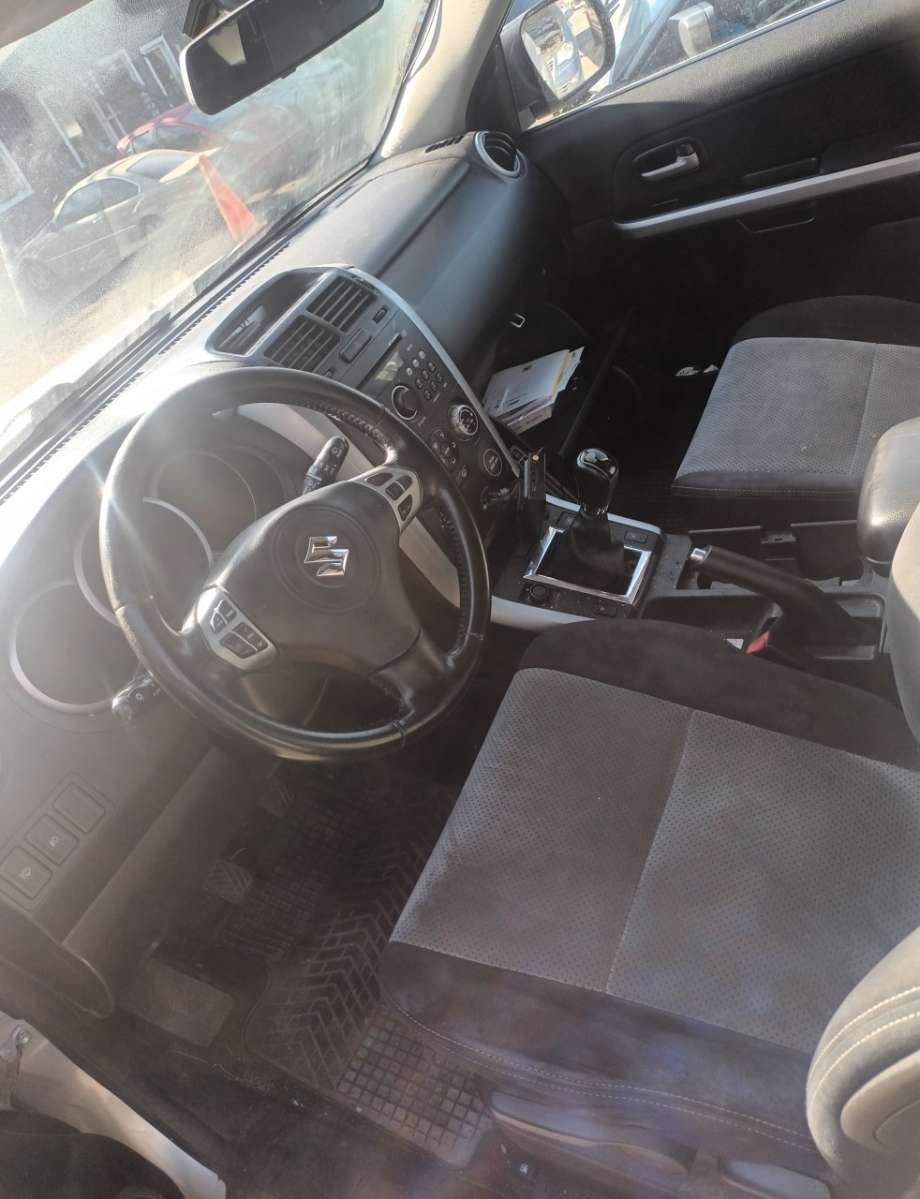 Suzuki Grand Vitara 2005-2015 (Type III) delebil , Motorkode: F9Q, Girkassekode: