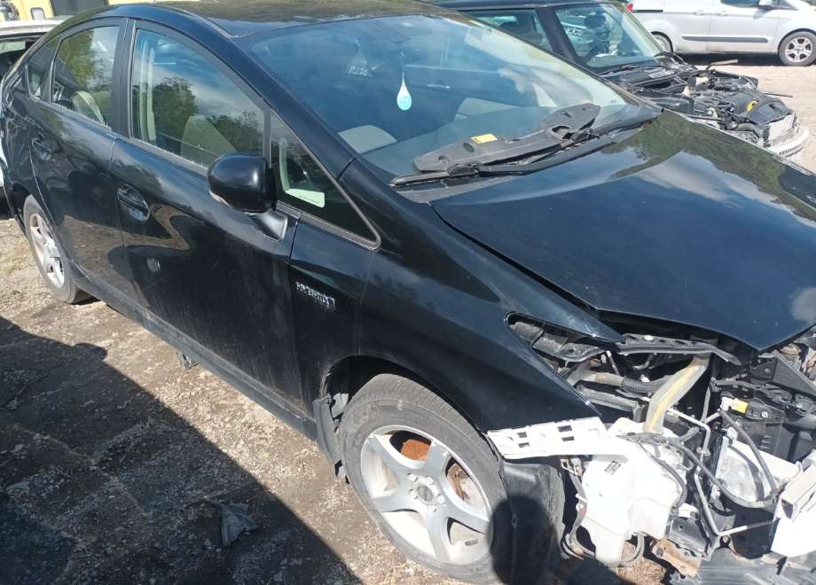 Toyota Prius 2009-2016 (Type III) (COMBI) delebil , Motorkode: 2ZR-FXE, Girkassekode: 