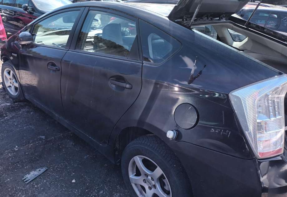 Toyota Prius 2009-2016 (Type III) (COMBI) delebil , Motorkode: 2ZR-FXE, Girkassekode: 