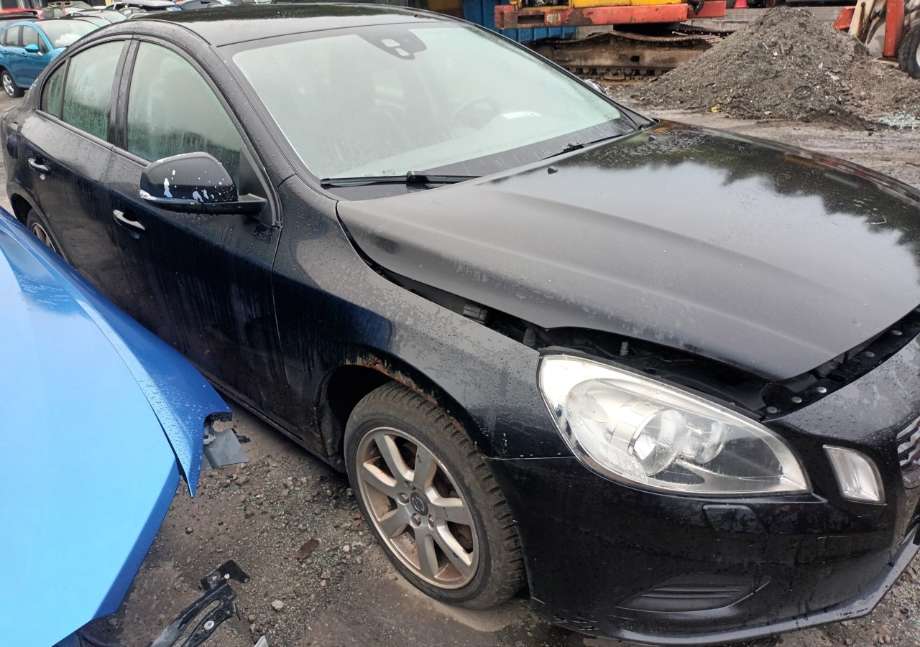 Volvo S60 2010-2014 (Type II, Fase 1) delebil , Motorkode: D4162T, Girkassekode: