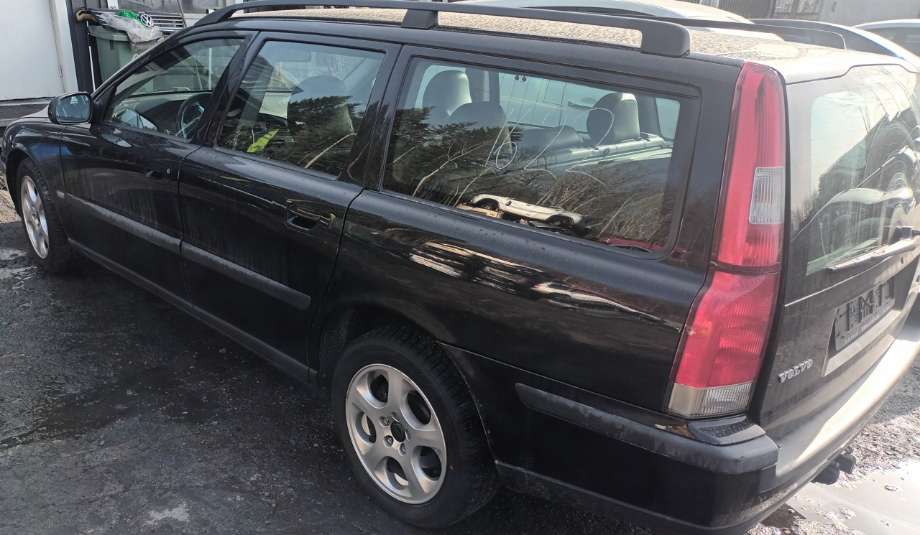 Volvo V70 2000-2004 (Type II, Fase 1) delebil , Motorkode: , Girkassekode: