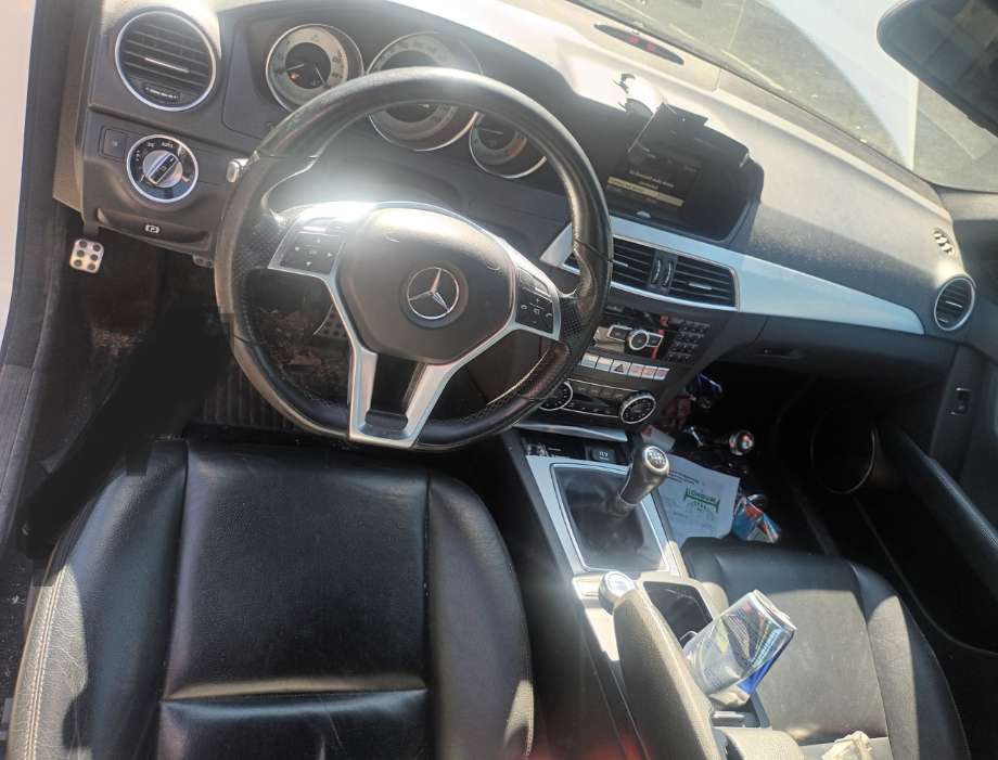 Mercedes C-Klasse 2011-2014 (Fase 2) (W204) delebil , Motorkode: 651913, Girkassekode: 