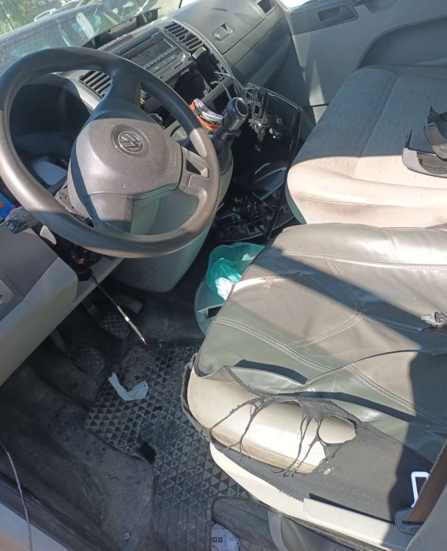 VW Transporter / Caravelle 2009-2015 (Fase 2) (T5) delebil , Motorkode: CAA, Girkassekode: 
