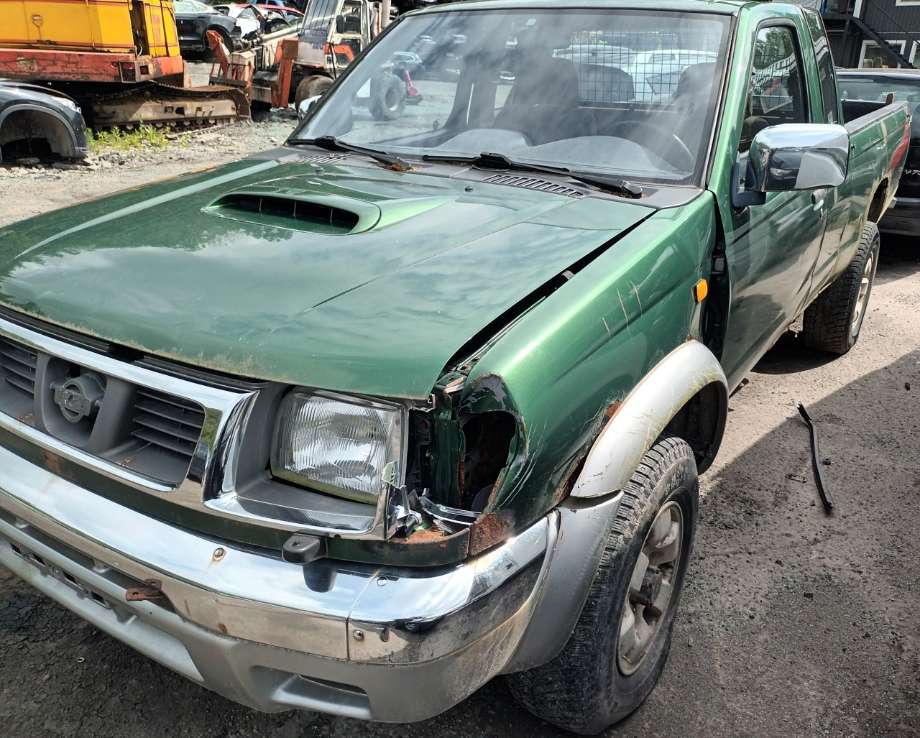 Nissan King Cab 1998-2001 (Fase 1) (D22) delebil , Motorkode: TD25, Girkassekode: 