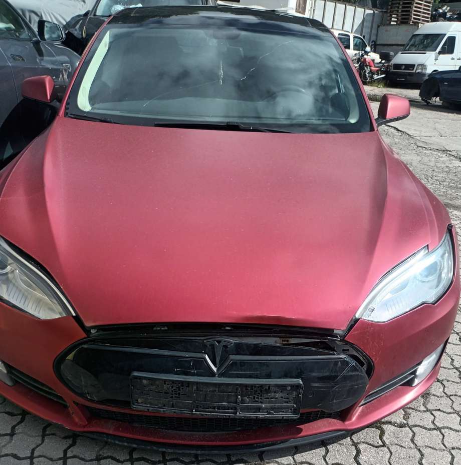 Tesla Model S, 2013-2016 (Fase 1)  delebil , Motorkode: L1S