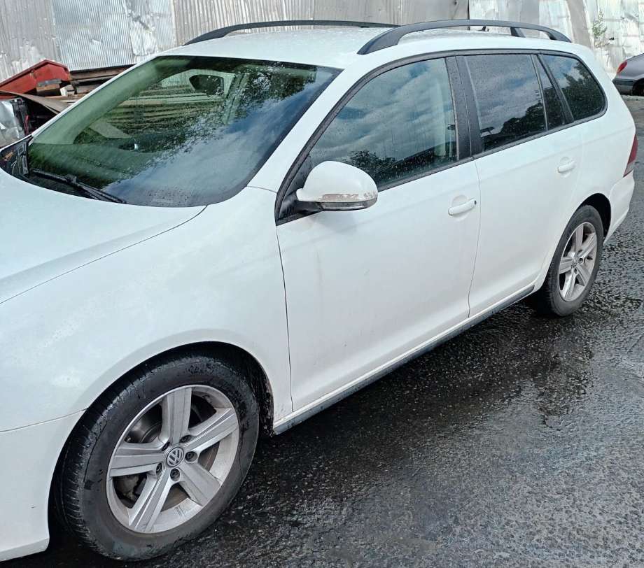 VW Golf VI 2008-2012 , Motorkode: CAY, Girkassekode: LHW