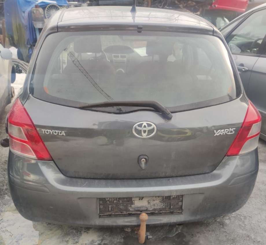 Toyota Yaris 2009-2011 (Type II, Fase 2) , Motorkode: 1NR-FE, Girkassekode: 