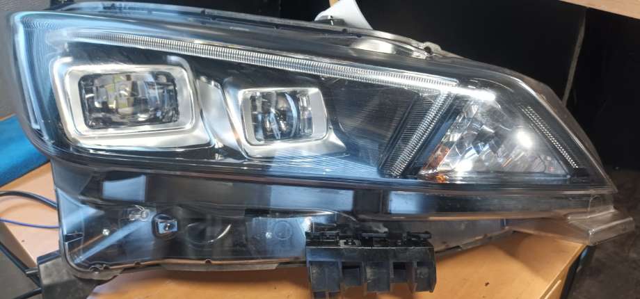 Frontlykt høyre full-LED til Nissan Leaf 2018-->> (Type II) (260105SH5A|)