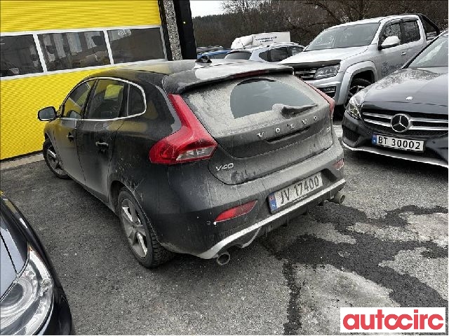 Volvo V40 2012-2019 , Motorkode: D4162T, Girkassekode: 