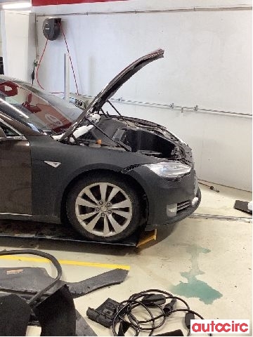 Tesla Model S 2013-2016 (Fase 1) , Motorkode: L1S, Girkassekode: 
