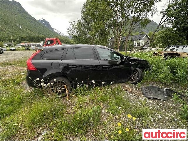 Volvo V60/V60 CC 2013-2018 (Type I, Fase 2) , Motorkode: D5244T15, Girkassekode: 