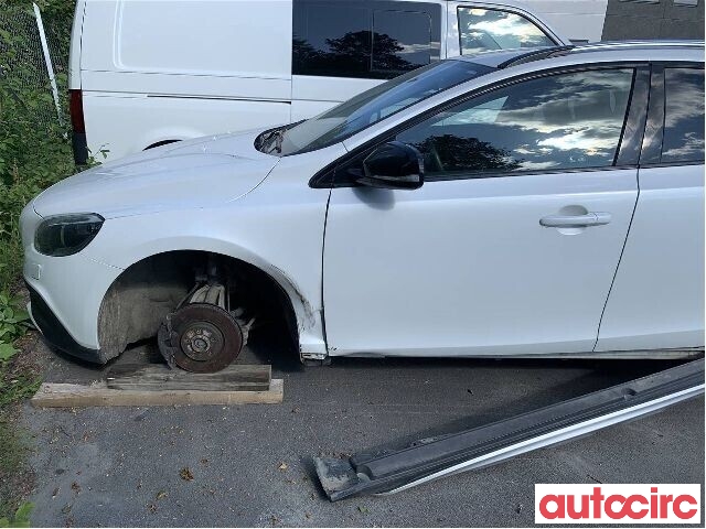 Volvo V40 2012-2019 , Motorkode: D4162T, Girkassekode: 