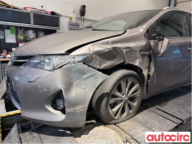 Toyota Auris 2013-2015 (Type II, Fase 1) , Motorkode: 2ZR-FXE, Girkassekode: 