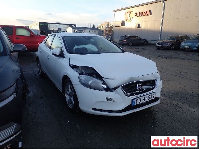 Volvo V40 2012-2019 , Motorkode: D4162T, Girkassekode: 