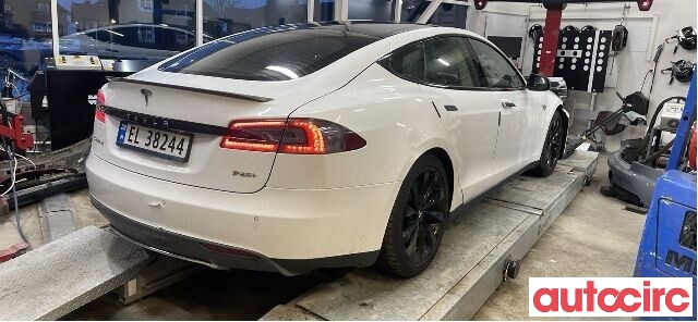 Tesla Model S 2013-2016 (Fase 1) , Motorkode: L1S, Girkassekode: