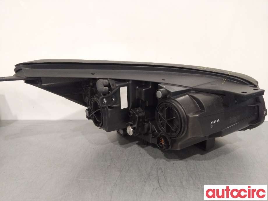 Frontlykt venstre halogen til Kia Soul 2014-2019 (Type II) (KIA|92102E40101D)