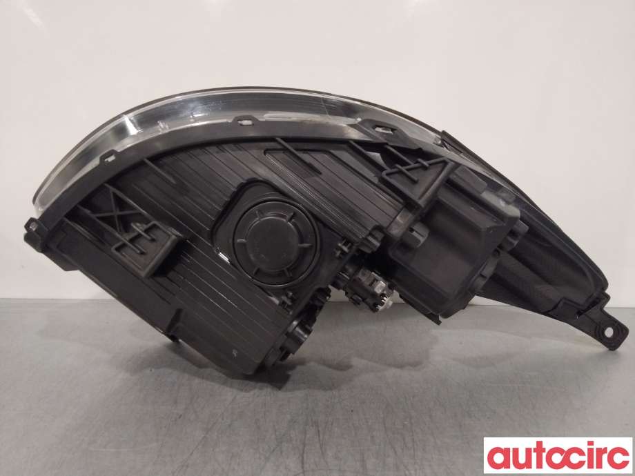 Frontlykt venstre halogen til Kia Soul 2014-2019 (Type II) (KIA|92102E40101D)