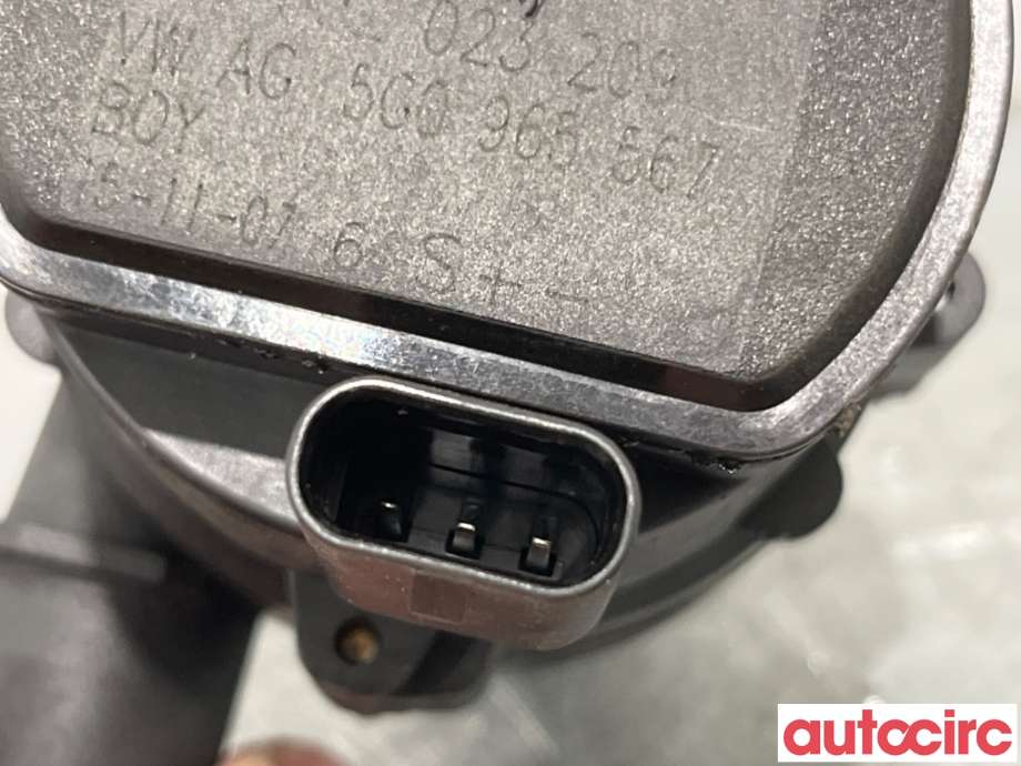 Sirkulasjonspumpe til VW Golf VII 2012-2017 (Fase 1)  (VOLKSWAGEN|2Q0965567A|0392023209|5G0965567)
