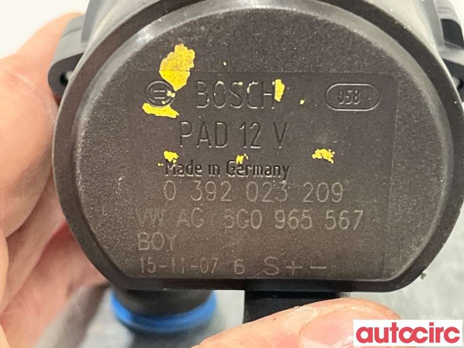 Sirkulasjonspumpe til VW Golf VII 2012-2017 (Fase 1)  (VOLKSWAGEN|2Q0965567A|0392023209|5G0965567)