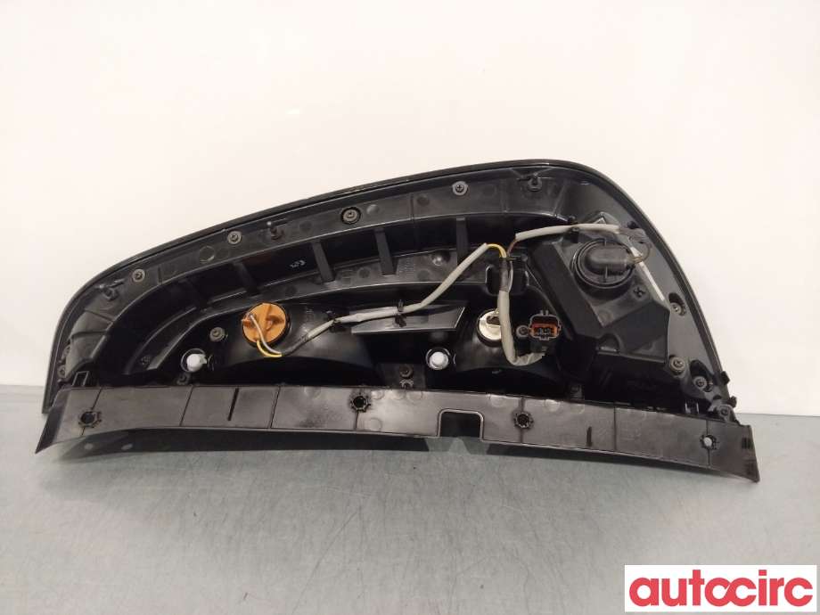 Baklykt venstre til Kia Soul 2014-2019 (Type II)  (KIA|92401E4020)