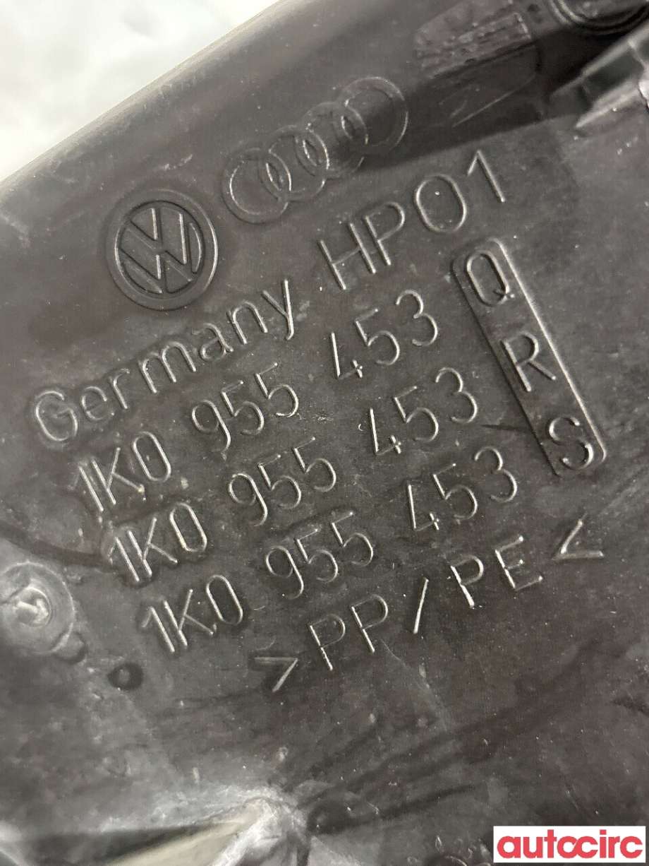 Spylertank til VW Golf VI 2008-2012  (VOLKSWAGEN|1K0955453S)