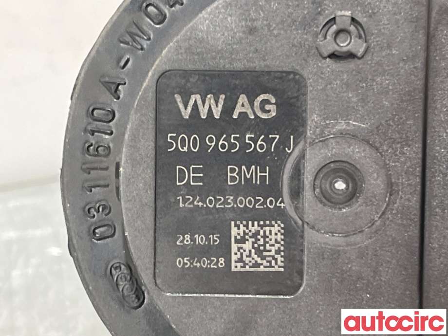 Sirkulasjonspumpe til VW Golf VII 2012-2017 (Fase 1)  (VOLKSWAGEN|5Q0965561B||5Q0965567J)