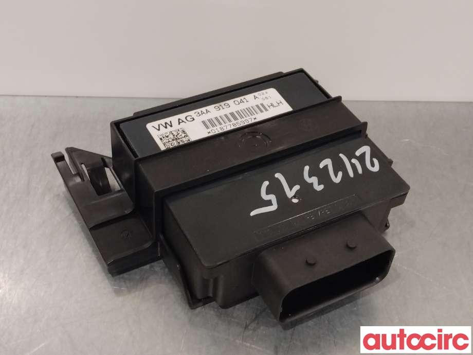 Styreenhet diverse til VW Transporter / Caravelle 2009-2015 (Fase 2) (T5) (T5) (VOLKSWAGEN|3AA919041A)