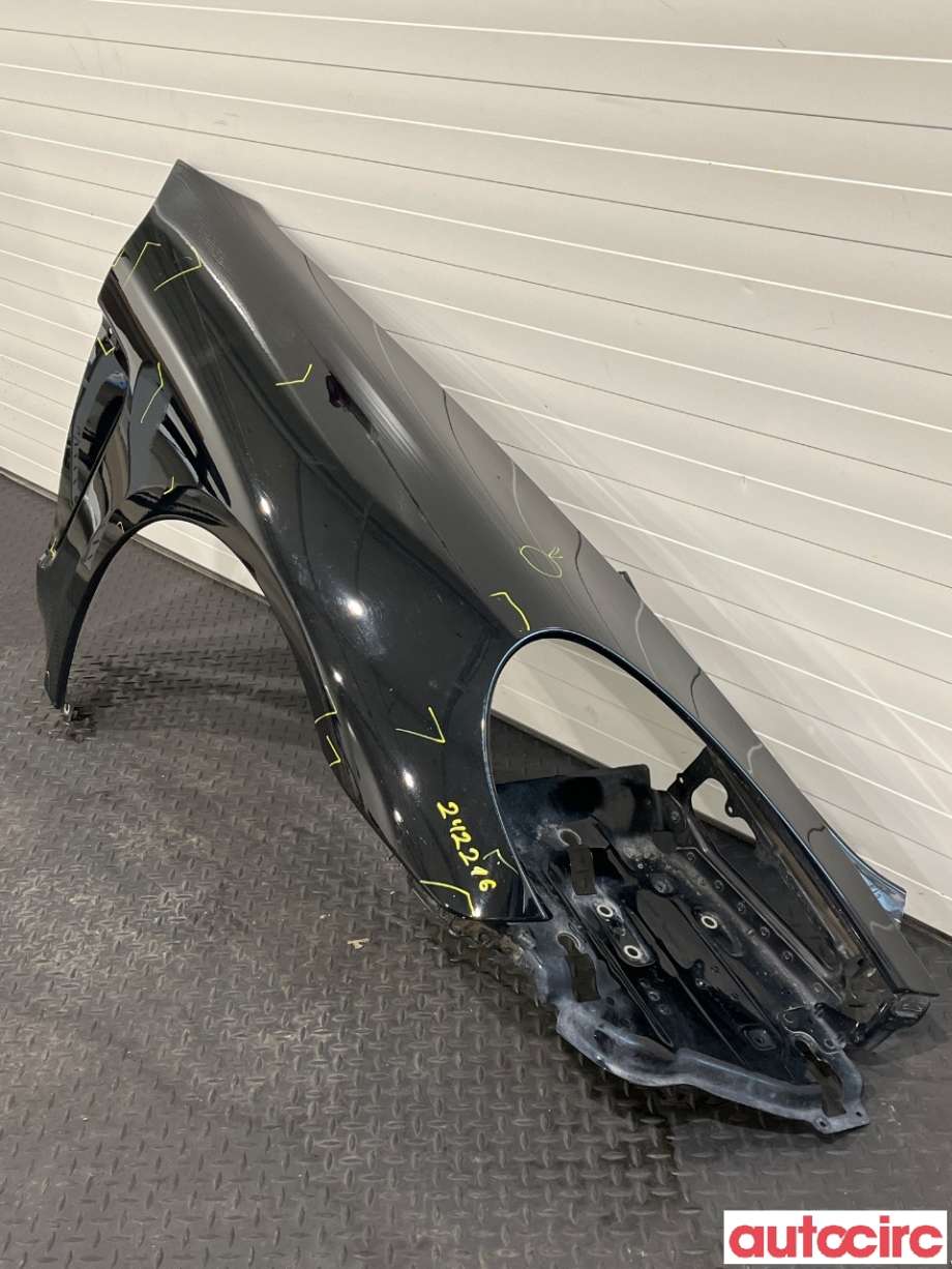 Skjerm høyre foran til Porsche Panamera 2009-2017 (Type I) (970) (970) (PORSCHE|97050303202)