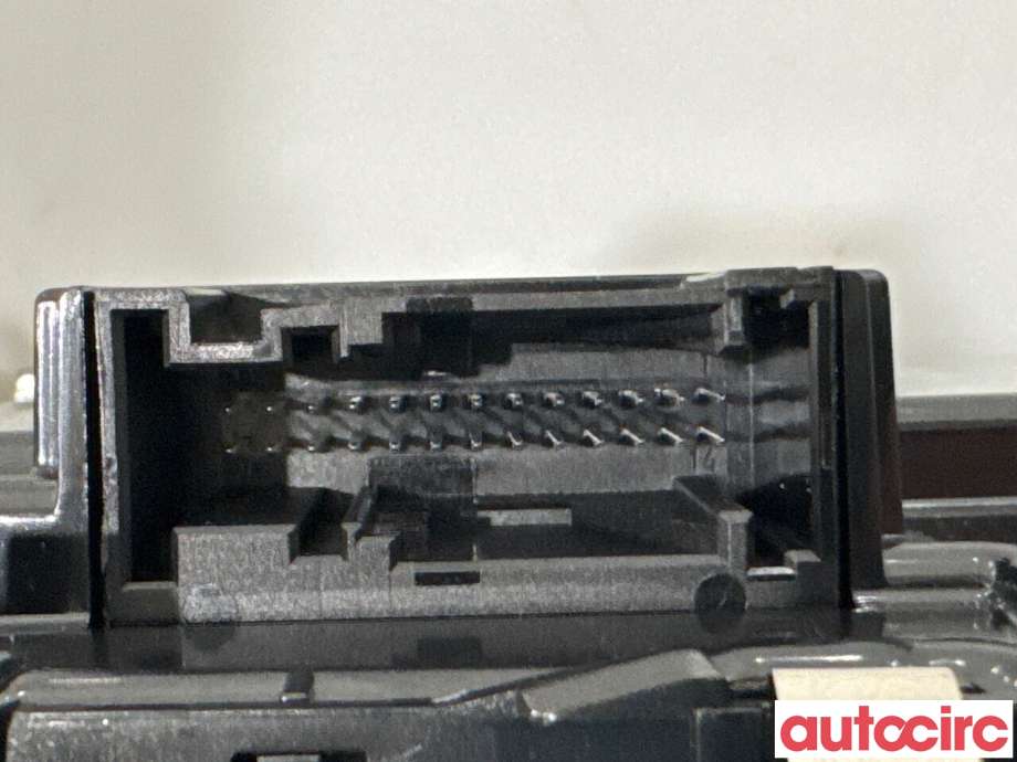 Taklyspanel til Audi Q4 e-tron 2021-->>  (AUDI|89A959569|10533449-02)