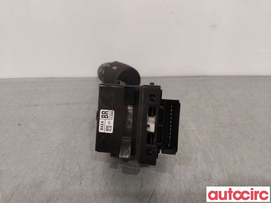 Bryter blink til Mazda CX-5 2017-->> (Type II)  (MAZDA|BAEK66122)
