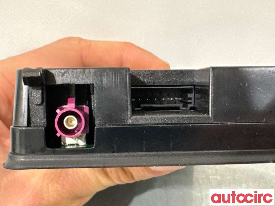 Diverse deler til Audi Q4 e-tron 2021-->>  (AUDI|4N0035502B|WCH-186A)
