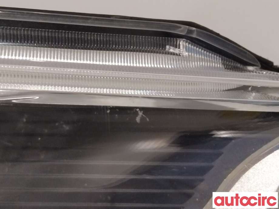 Frontlykt høyre xenon til Ford C-Max 2015-2019 (Type II, Fase 2)  (FORD|2067272|F1CB-13D152-AF)