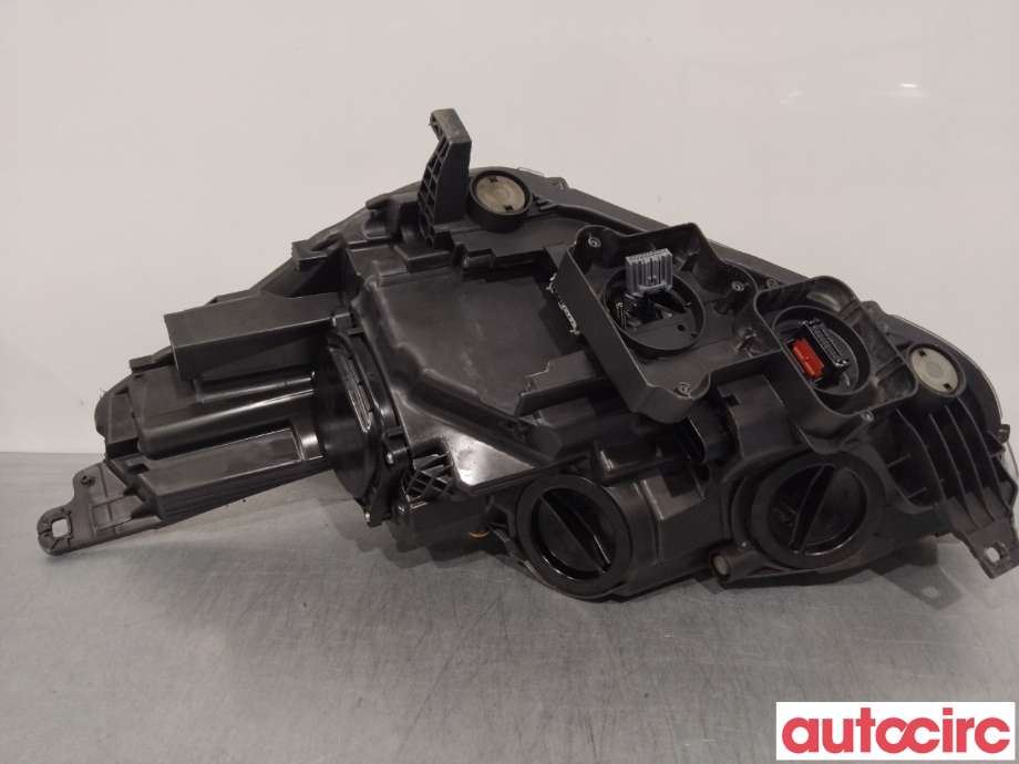 Frontlykt høyre xenon til Ford C-Max 2015-2019 (Type II, Fase 2)  (FORD|2067272|F1CB-13D152-AF)