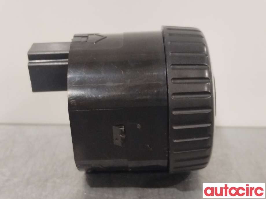 Bryter diverse til Nissan X-Trail 2007-2014 (T31) (T31) (NISSAN|255353UB0B|)