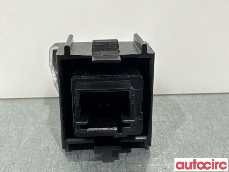 Bryter diverse til Peugeot Partner 2019-->> (Type III)  (PEUGEOT|98108215ZD|)