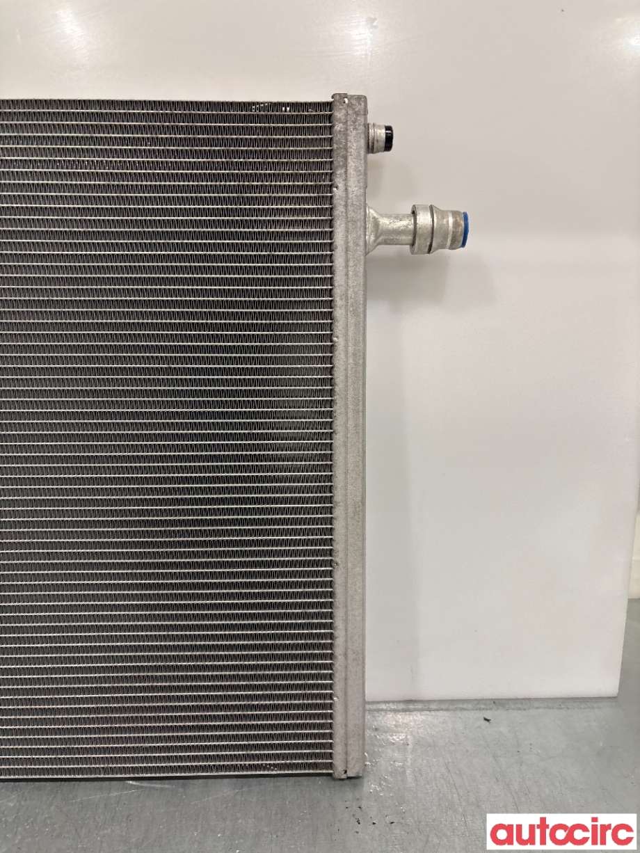 Radiator (automat gir) til Jaguar I-PACE 2018-->>  (JAGUAR|T4K9610|J9D38D100AA)