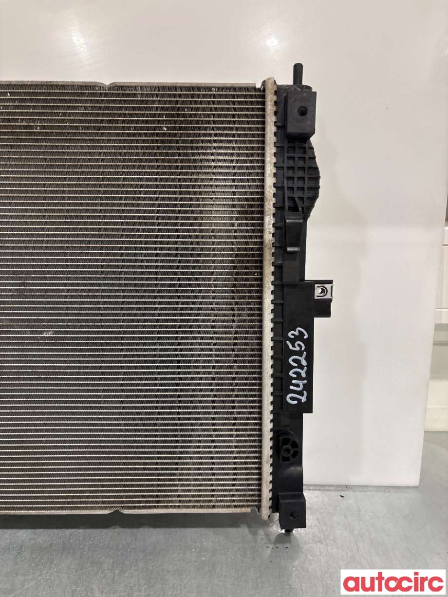 Radiator (automat gir) til Peugeot 308 2013-2021 (Type II)  (PEUGEOT|9675747980)