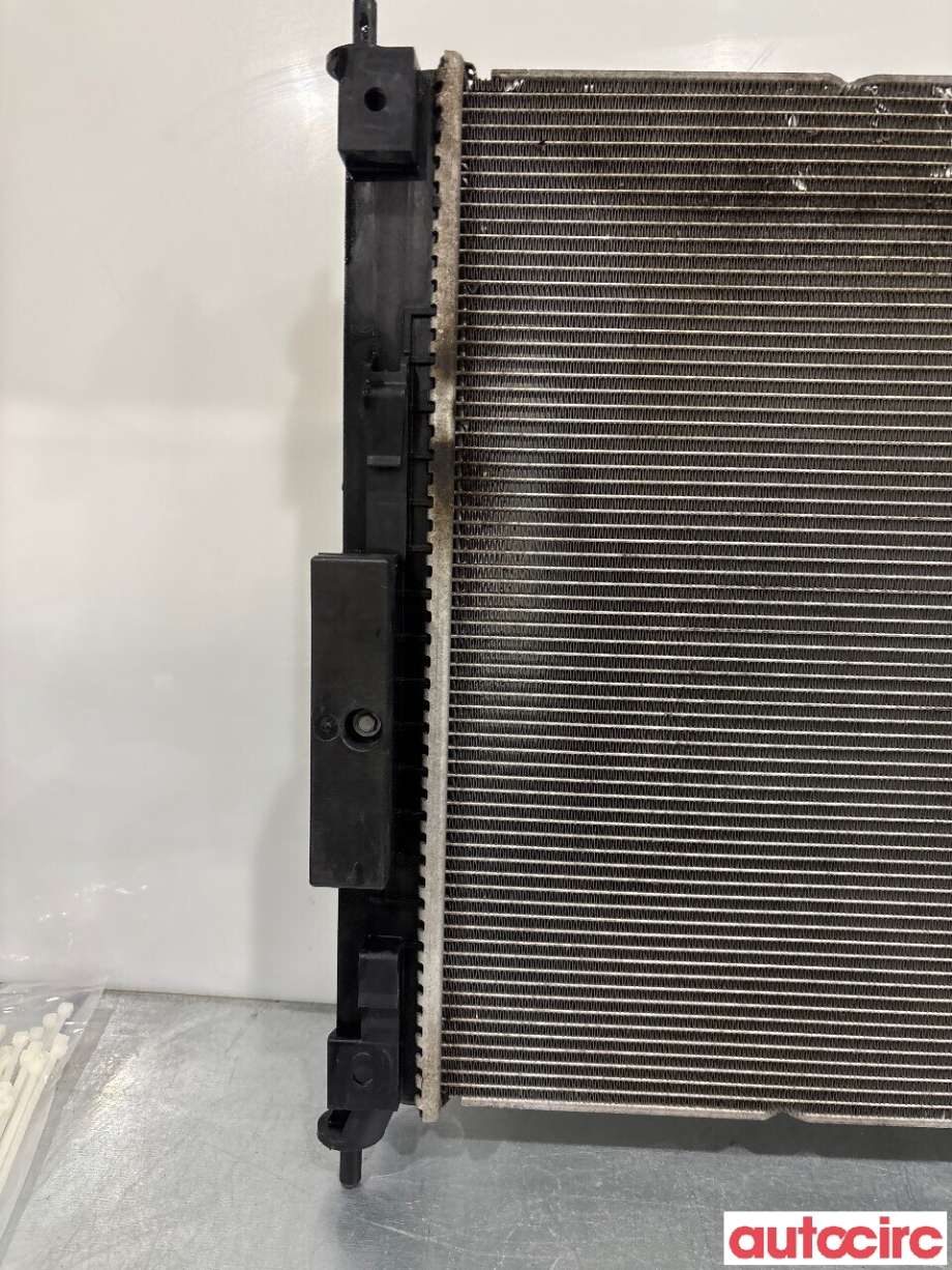 Radiator (automat gir) til Peugeot 308 2013-2021 (Type II)  (PEUGEOT|9675747980)