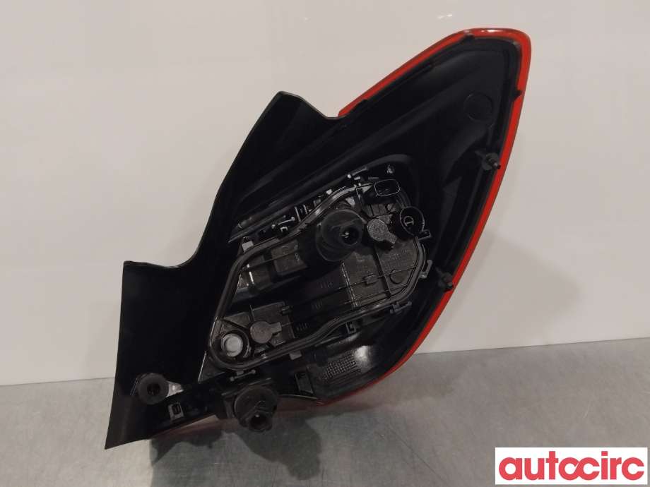 Baklykt venstre til Opel Corsa E 2015-2019  (OPEL|13454496|13428447)