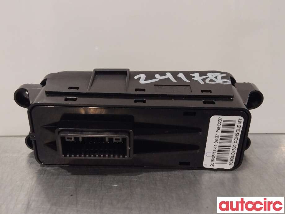 Bryter diverse til Hyundai Tucson 2015-2020 (HYUNDAI|93300D7600)