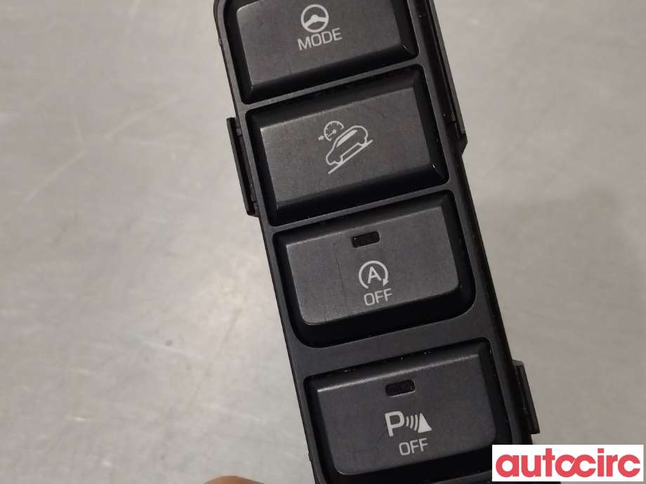 Bryter diverse til Hyundai Tucson 2015-2020 (HYUNDAI|93300D7600)