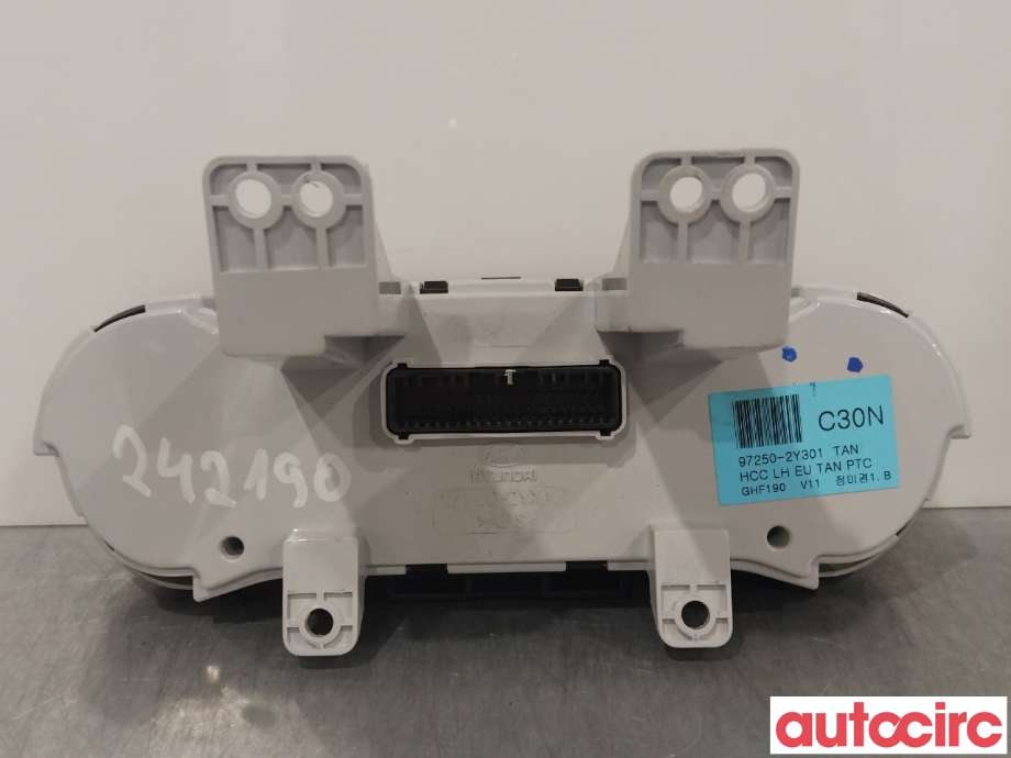 Varmeapparat betjening til Hyundai Ix35 2010-2015  (HYUNDAI|972502Y301TAN)