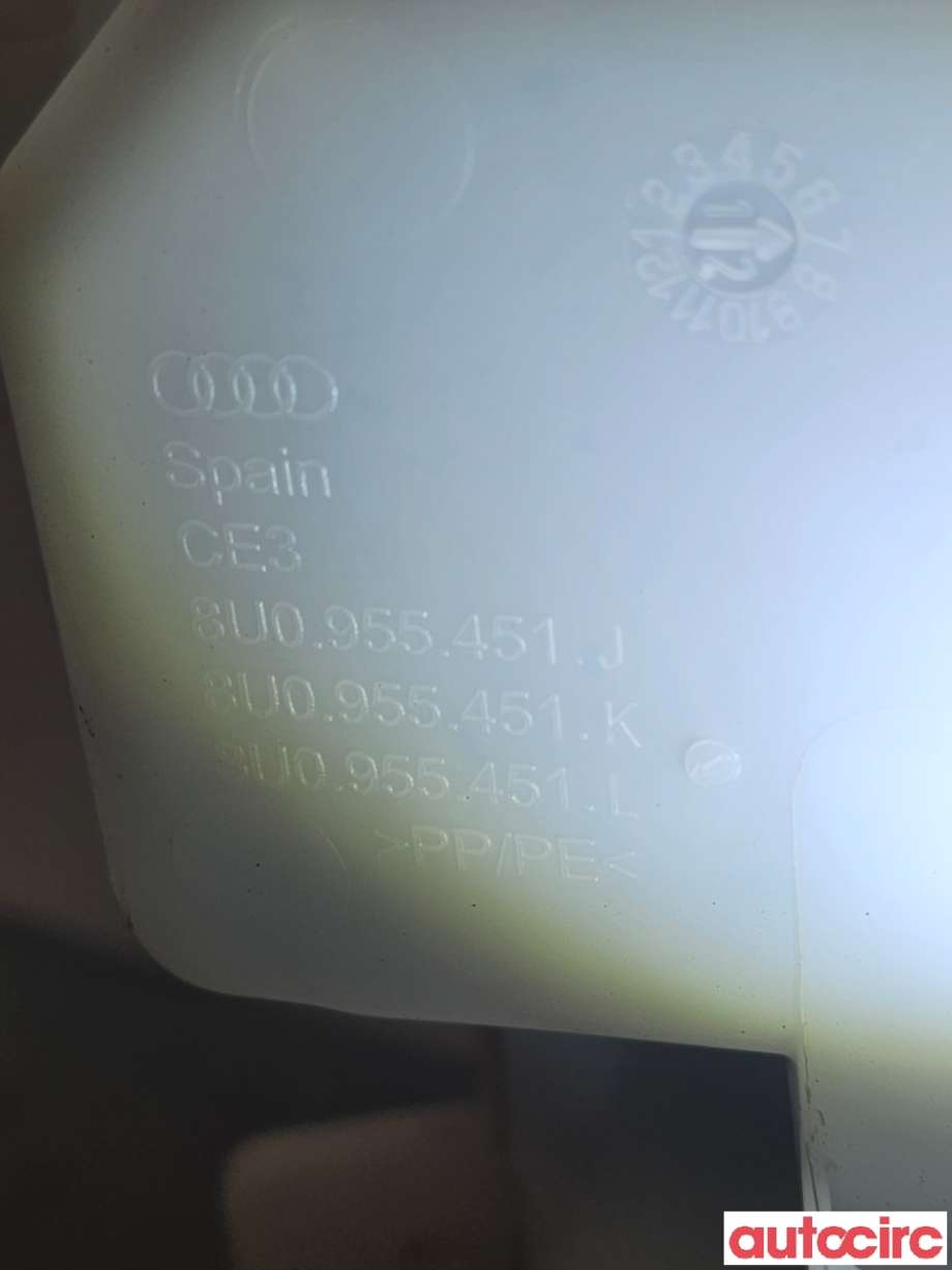 Spylertank til Audi Q3 2011-2014 (Type I, Fase 1)  (AUDI|8U0955453L|8U0955453Q)