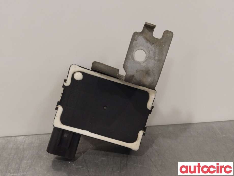Diverse deler til Peugeot 4008 2012-2017  (PEUGEOT|8637A176)