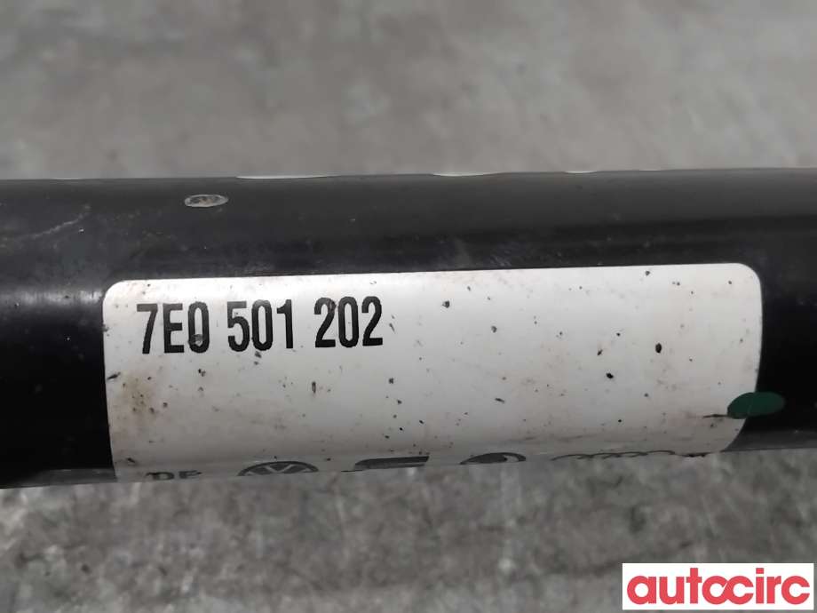 Drivaksel høyre bak til VW Transporter / Caravelle 2009-2015 (Fase 2) (T5) (T5) (VOLKSWAGEN|7E0501202X|7E0501202|7E0501202A)